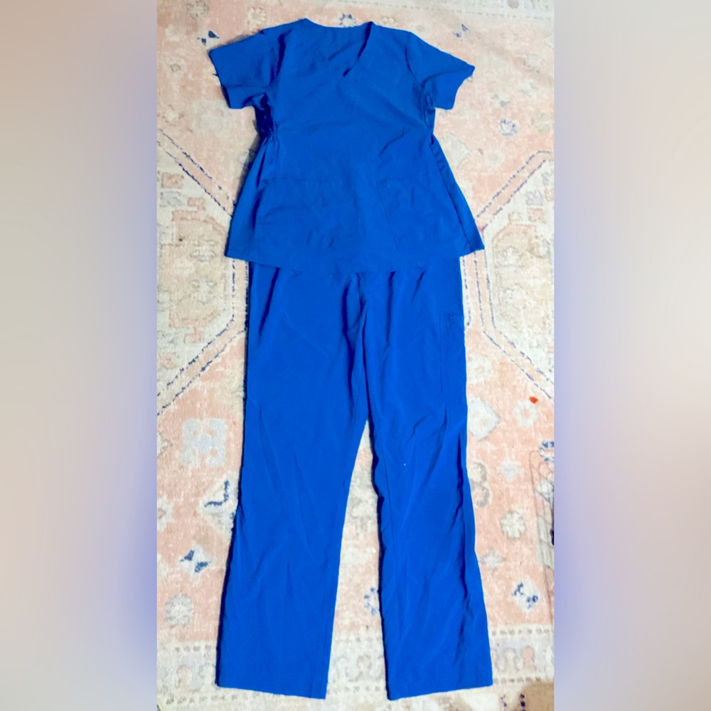 Med Couture Maternity Scrub Set